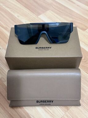 Burberry Oversized Sunglasses - Box and Case Included